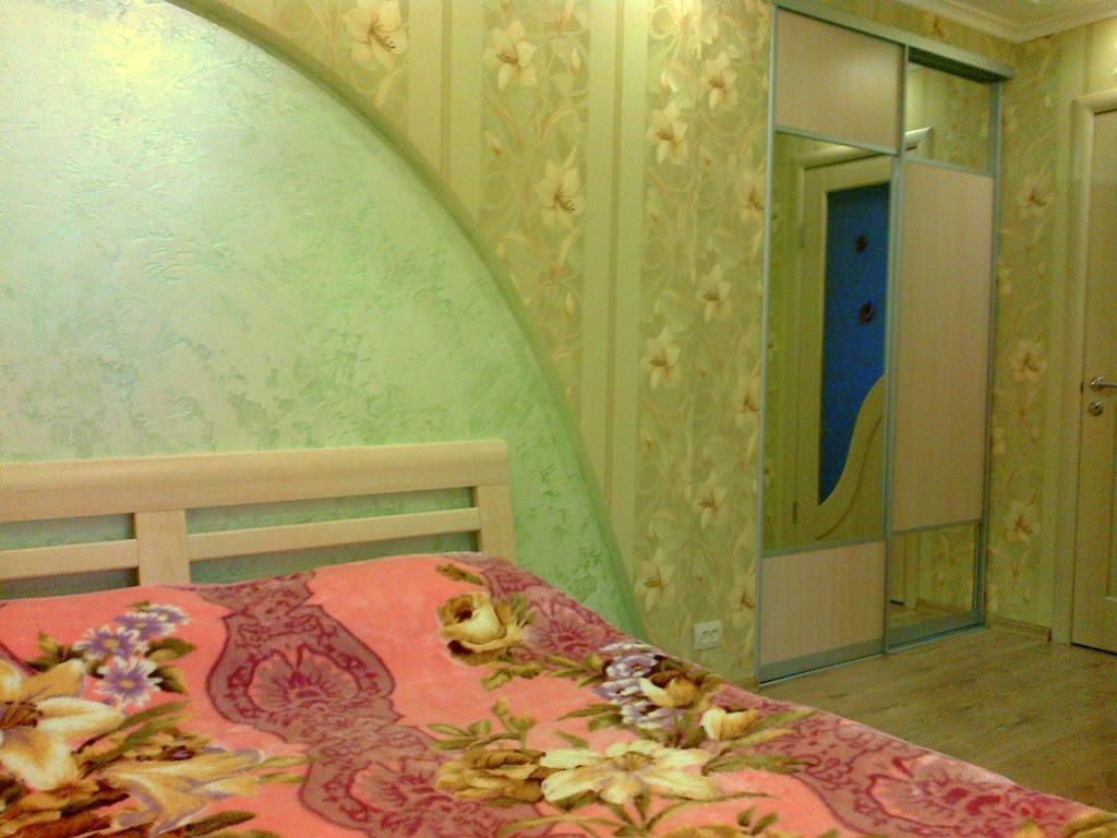 Apartments On Proletarskaya Sumy Room photo